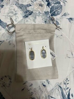 Kendra Scott Gray Stone Gold-Trim Elle Drop Earrings